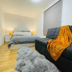 Lovely Duplex In Centre Edinburgh