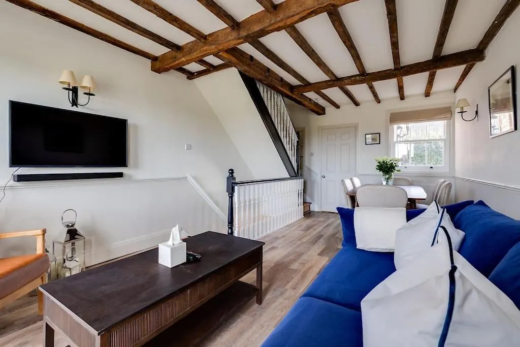 Holiday home Entire House, Private Parking, Great Views, Dog Friendly Villa Chester