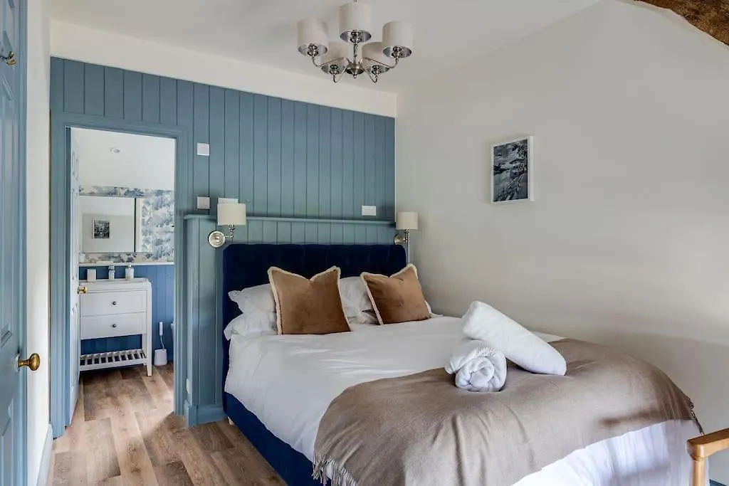 Entire House, Private Parking, Great Views, Dog Friendly Villa Chester Holiday home