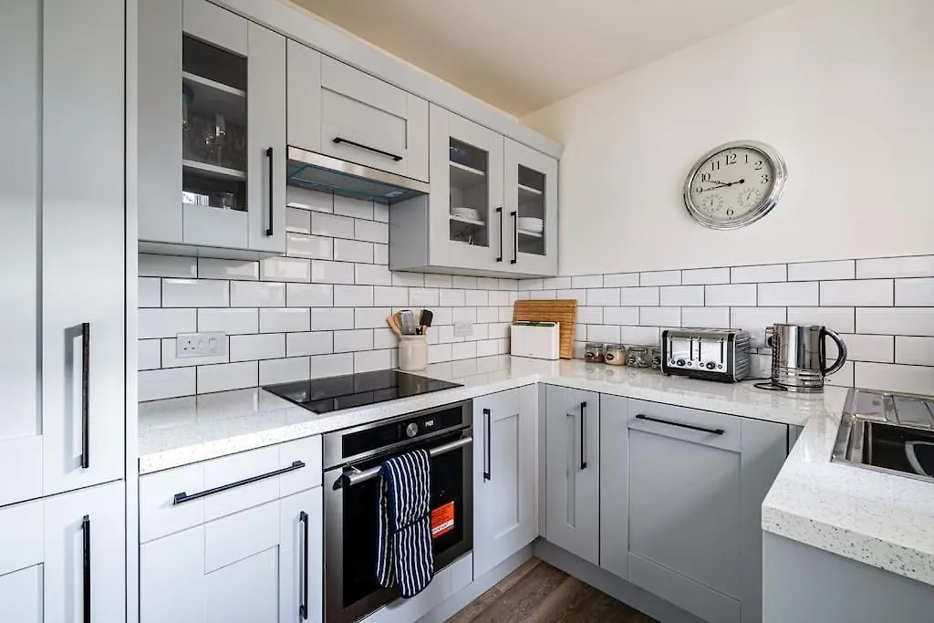 Entire House, Private Parking, Great Views, Dog Friendly Villa Chester